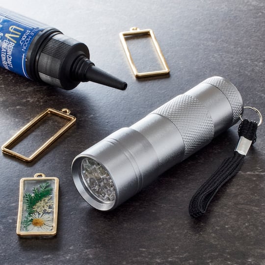Blue Moon Studio™ UV Resin Craft 12 LED UV Flashlight